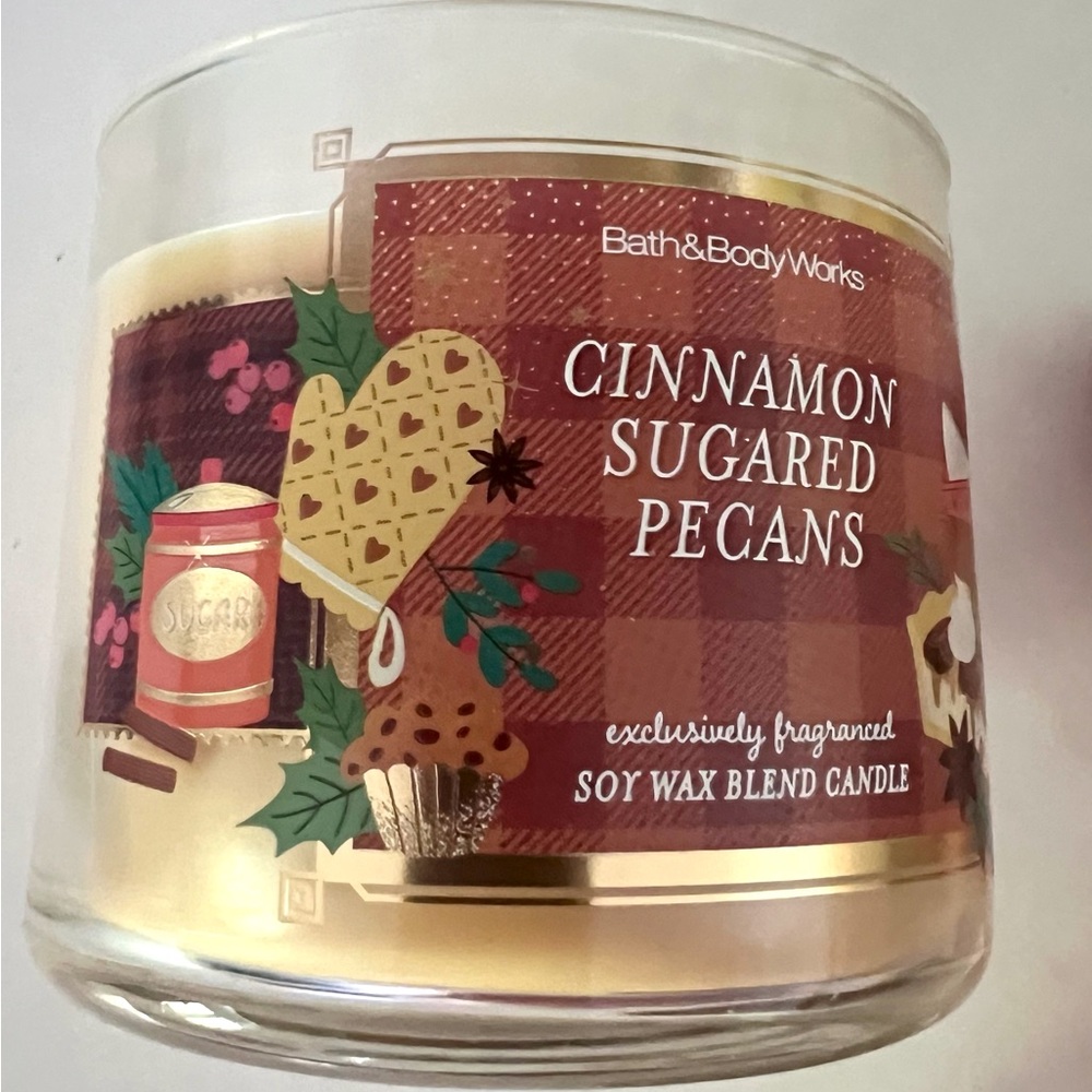 Bath & Body Works Cinnamon Sugared Pecans 3-Wick Candle